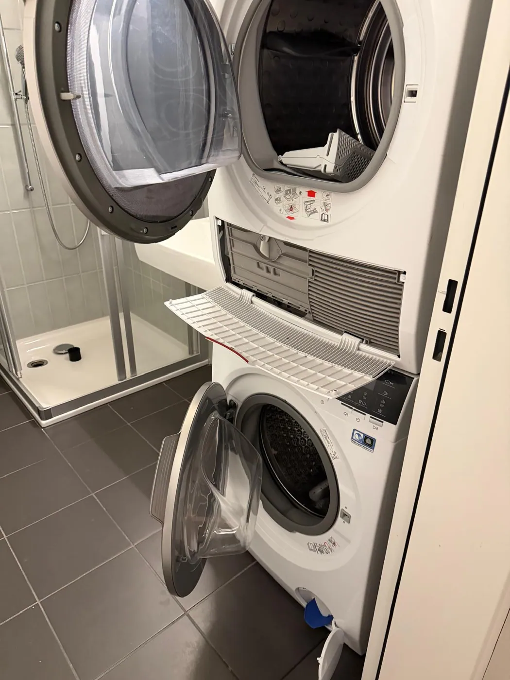Gereinigte Waschmaschine und Tumbler