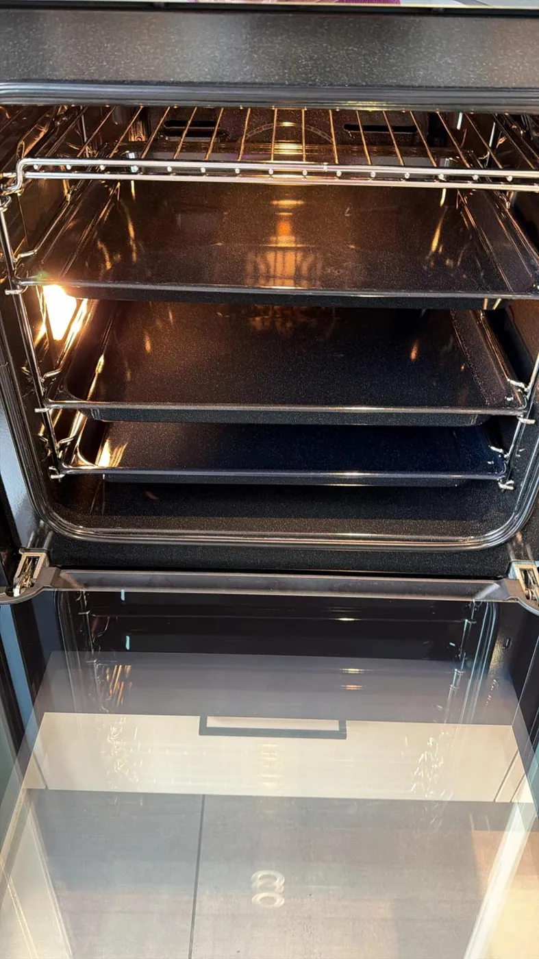 Gereinigter Backofen